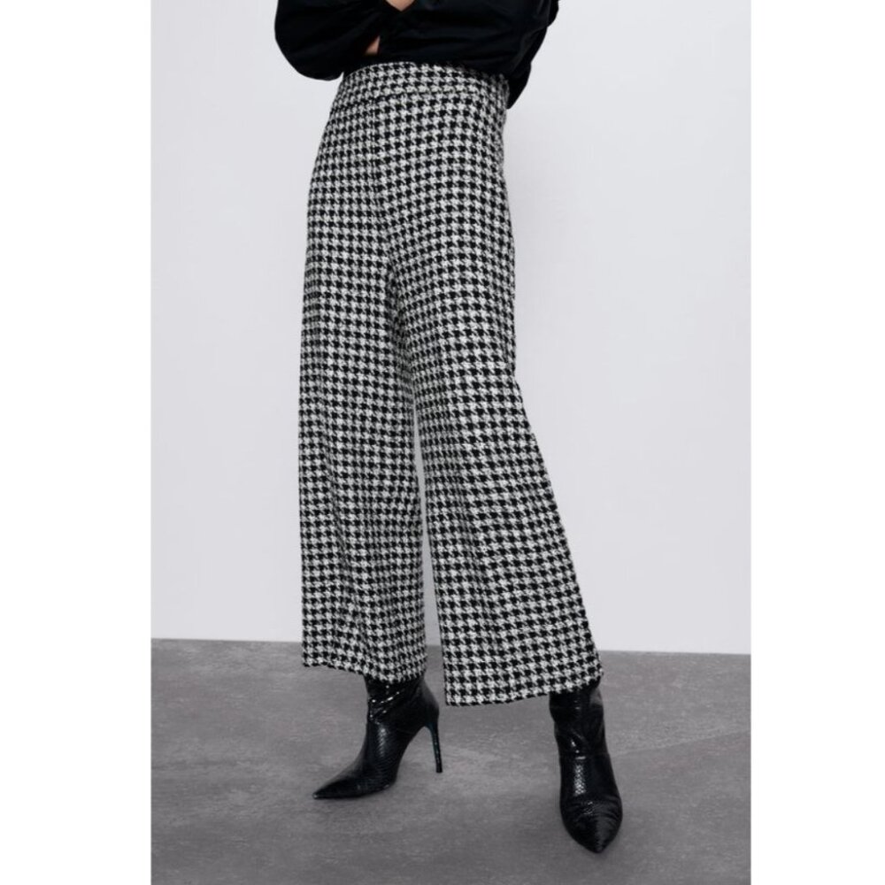 Houndstooth wide leg cropped pants black white size small